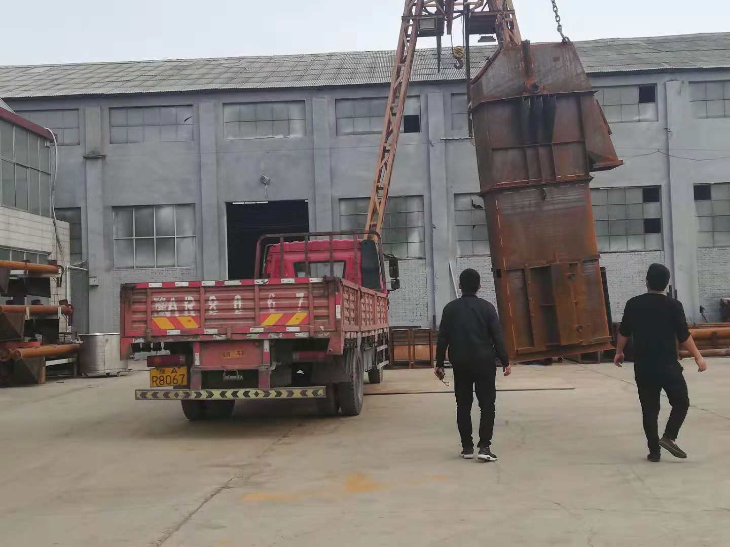 相應號召，NE15板鏈提升機原色出廠